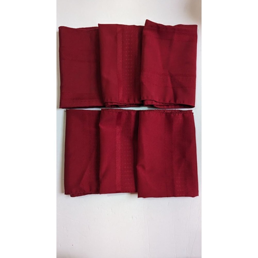 Napkin set of‎ 6 red table linens Christmas Holiday 17 x 17"